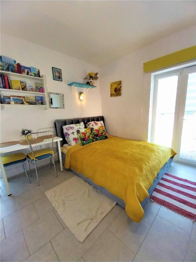 Geltoni Apartamentai 帕兰加 外观 照片